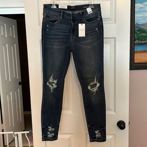NWT Judy Blue Distressed Skinny Jeans
